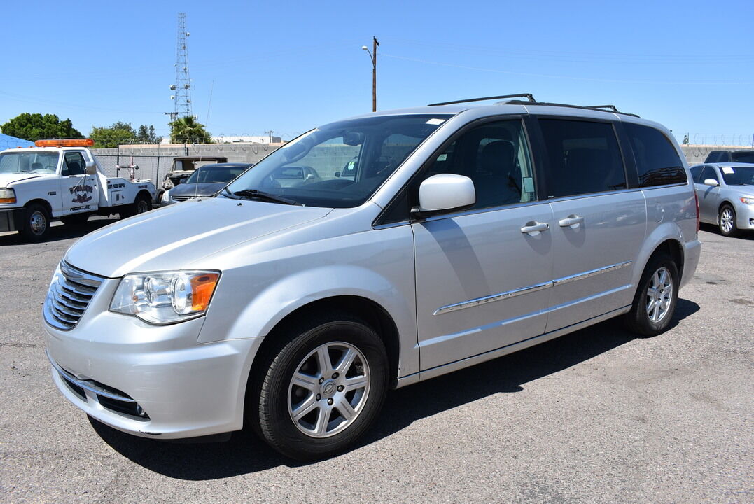 2012 Chrysler Town & Country  - Dynamite Auto Sales